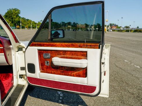 Used 1989 Rolls-Royce Silver Spirit RWD image 45