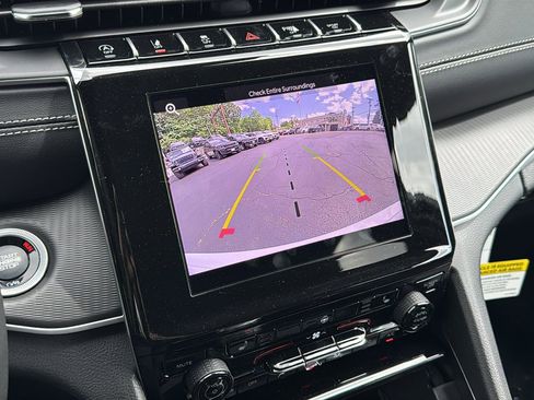 New 2026 Jeep Grand Cherokee Laredo X AWD/4WD image 28