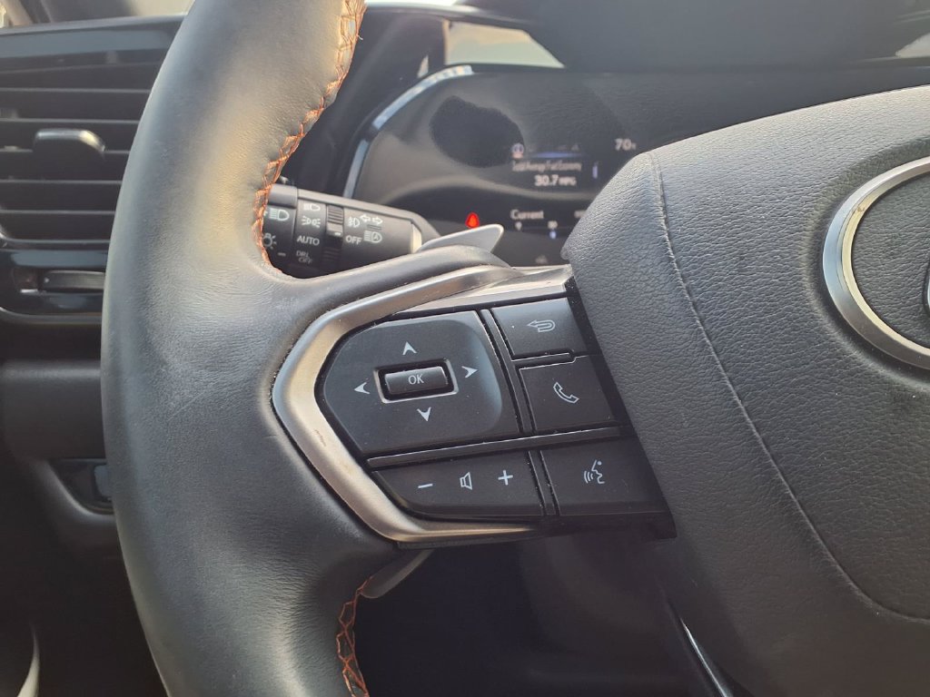 Used 2024 Lexus NX 250 FWD w/ Towing Package (2000 Lbs) image 10