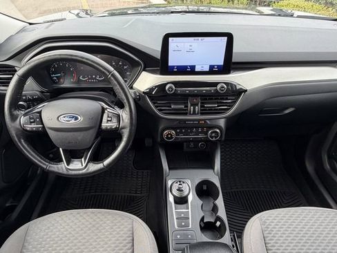 Used 2021 Ford Escape SE w/ Cold Weather Package AWD/4WD image 8