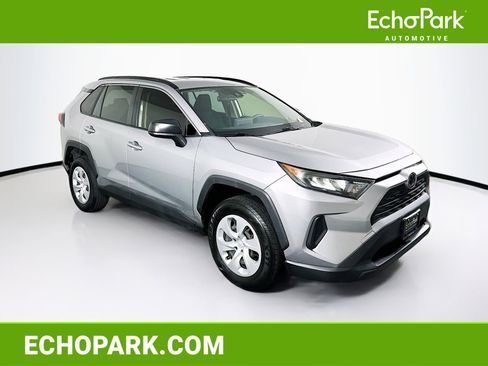 Used 2019 Toyota RAV4 LE FWD image 1