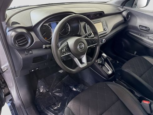 Used 2019 Nissan Kicks S image 23