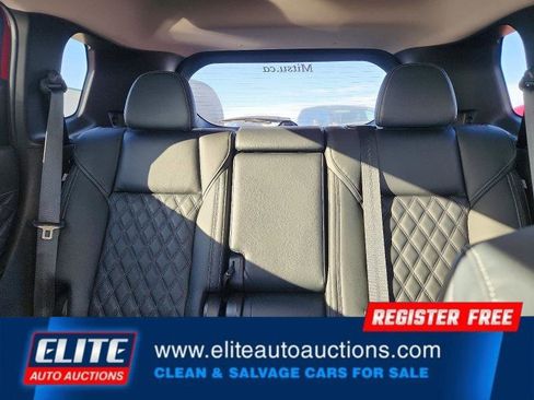 Used 2024 Mitsubishi Outlander SE image 19