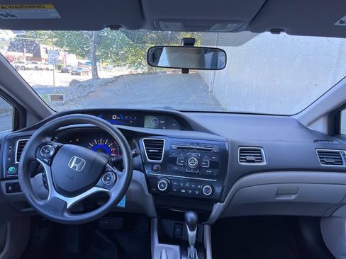 Used 2013 Honda Civic LX image 7
