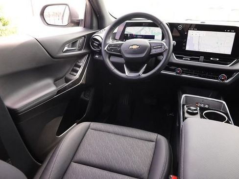 Used 2026 Chevrolet Equinox LT w/ Convenience Package II AWD/4WD image 24