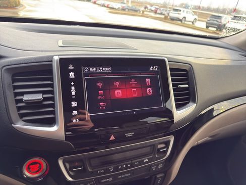 Used 2017 Honda Ridgeline RTL-E image 19