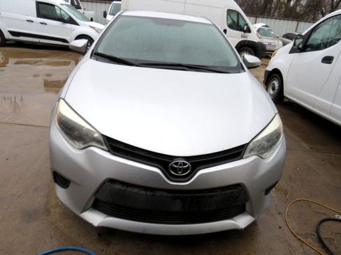 Used 2015 Toyota Corolla L image 2