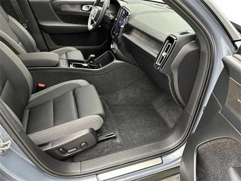 Certified 2023 Volvo XC40 Recharge Ultimate w/ Protection Package Premier image 25