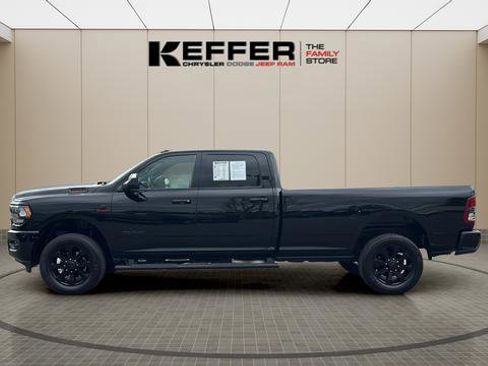 Used 2022 RAM 3500 Big Horn w/ Night Edition image 2