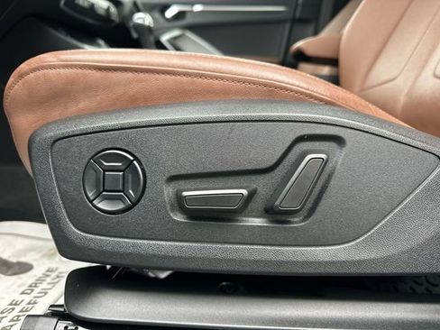 Used 2021 Audi Q3 2.0T Premium w/ Convenience Package image 13