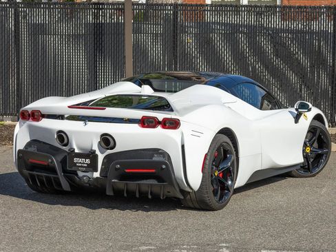Used 2025 Ferrari SF90 Spider AWD/4WD image 38