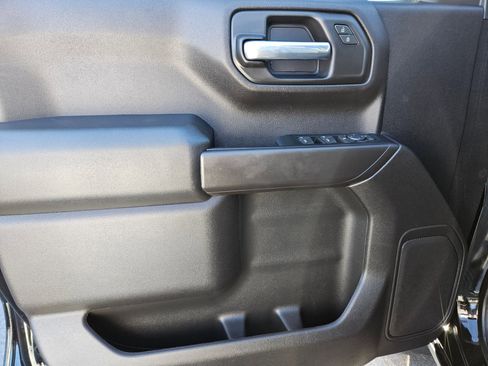 Used 2023 Chevrolet Silverado 1500 Custom Trail Boss w/ LPO, Dark Essentials Package AWD/4WD image 14