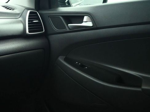 Used 2019 Hyundai Tucson SE FWD image 43