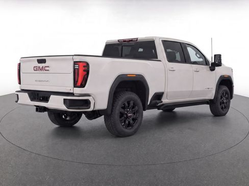 Used 2026 GMC Sierra 2500 AT4 w/ AT4 Premium Plus Package AWD/4WD image 4