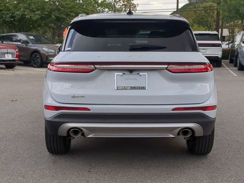 New 2026 Lincoln Corsair Premiere image 4