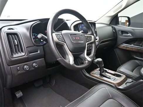 Used 2021 GMC Canyon Denali image 8