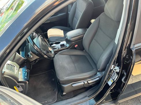 Used 2014 Kia Sorento LX AWD/4WD image 24