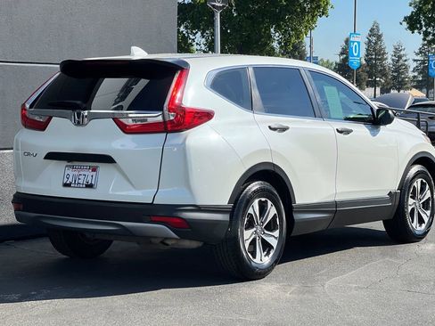 Used 2018 Honda CR-V LX image 6
