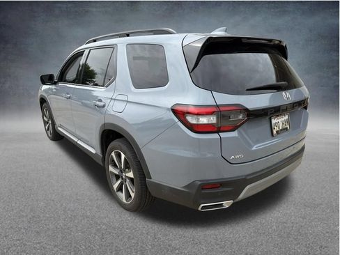 Used 2024 Honda Pilot Elite image 6
