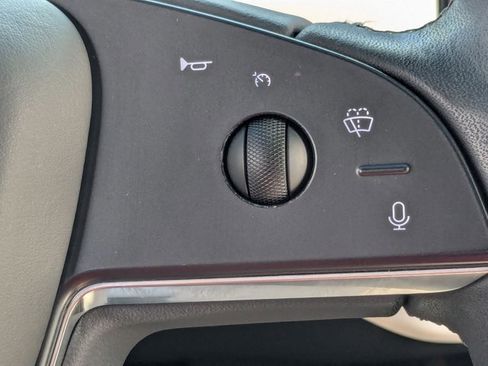 Used 2023 Tesla Model X image 19