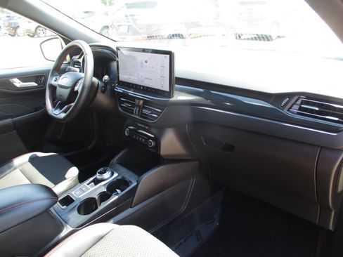 Used 2023 Ford Escape ST-Line w/ Tech Pack #1 AWD/4WD image 42