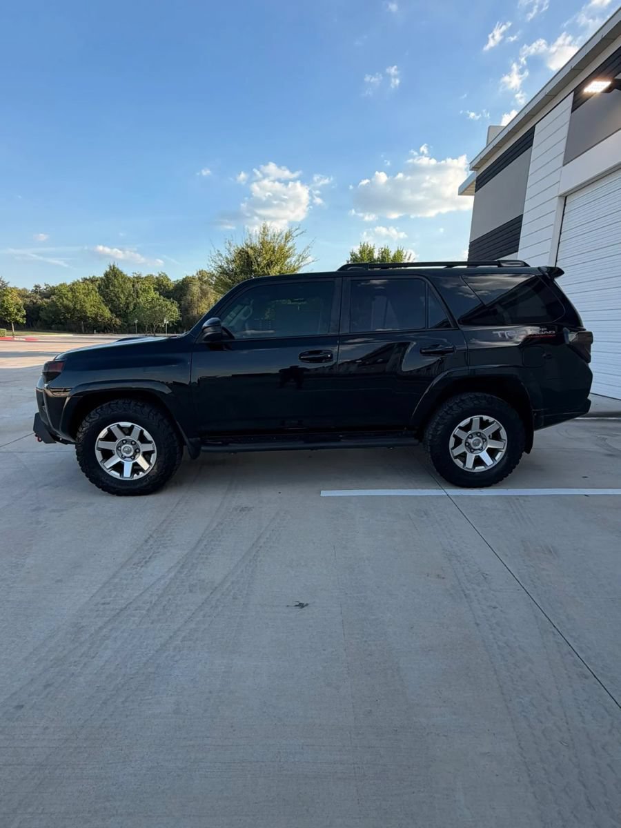 Used 2016 Toyota 4Runner Trail AWD/4WD image 2