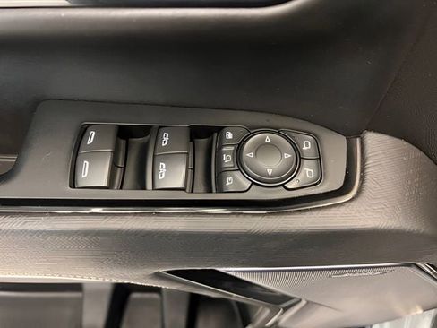 Used 2024 GMC Sierra 2500 AT4X image 17
