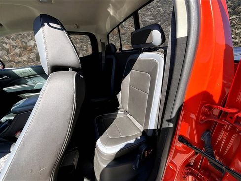 Used 2019 Chevrolet Colorado Z71 AWD/4WD image 24