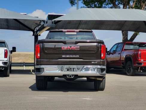 Used 2019 GMC Sierra 1500 SLT w/ SLT Premium Plus Package AWD/4WD image 6