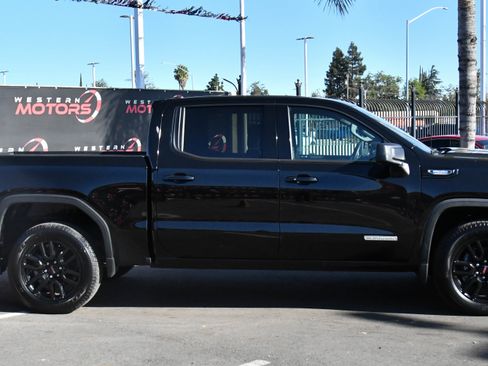 Used 2023 GMC Sierra 1500 Elevation image 9