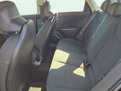 New 2026 Kia K4 FWD image 19