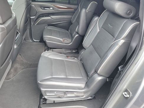Used 2021 Cadillac Escalade ESV Premium Luxury image 25