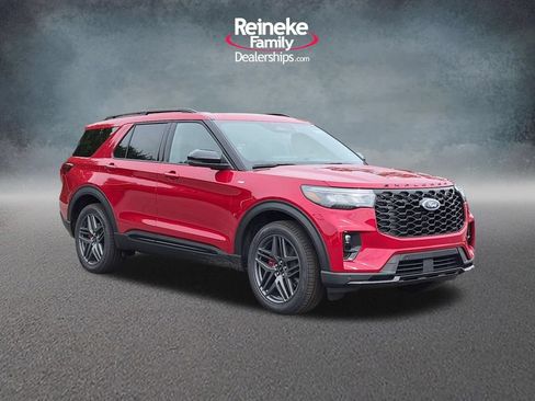New 2026 Ford Explorer ST-Line w/ ST-Line Street Pack AWD/4WD image 3