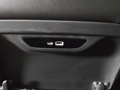 New 2026 Chrysler Pacifica Limited image 30