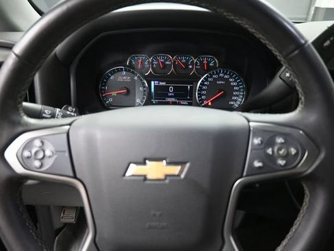 Used 2018 Chevrolet Silverado 1500 LT w/ Midnight Edition AWD/4WD image 18
