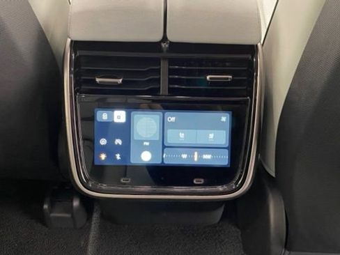 Used 2024 Rivian R1S Adventure image 25