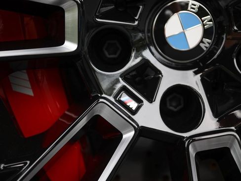 Used 2026 BMW M5 Touring w/ M Driver's Package AWD/4WD image 16