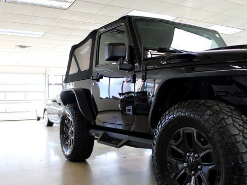 Used 2017 Jeep Wrangler Sport image 12