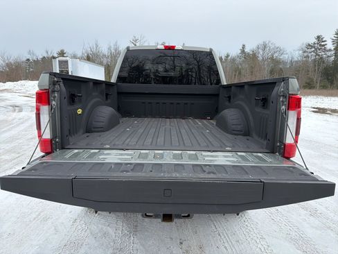 Certified 2019 Ford F350 Lariat w/ Lariat Ultimate Package image 7