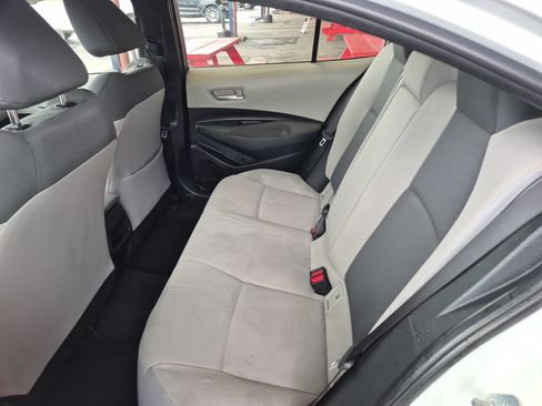 Used 2021 Toyota Corolla LE FWD image 10