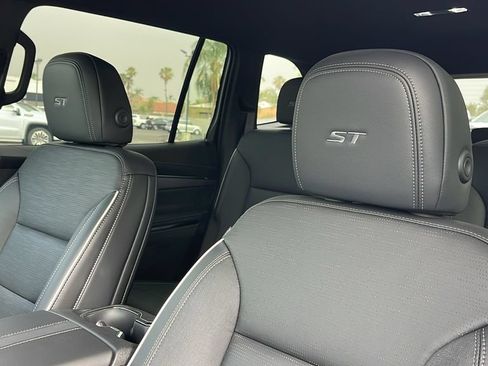 New 2026 Buick Enclave Sport Touring w/ Power Package FWD image 14