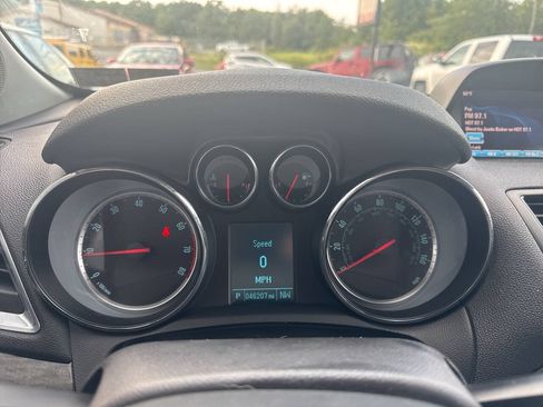 Used 2013 Buick Encore Convenience AWD/4WD image 31