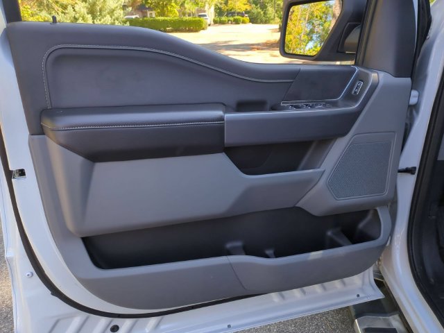 Used 2025 Ford F150 XLT w/ Equipment Group 301A Standard AWD/4WD image 17