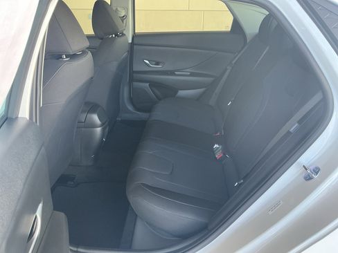 New 2026 Hyundai Elantra SE FWD image 12