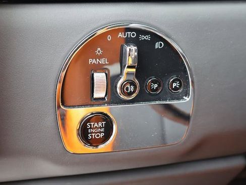 Certified 2025 Rolls-Royce Cullinan image 30