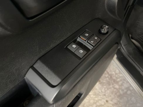 Certified 2021 Toyota Tacoma SR AWD/4WD image 15