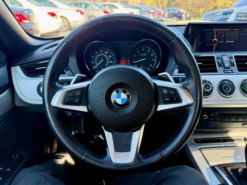 Used 2015 BMW Z4 sDrive28i RWD image 18