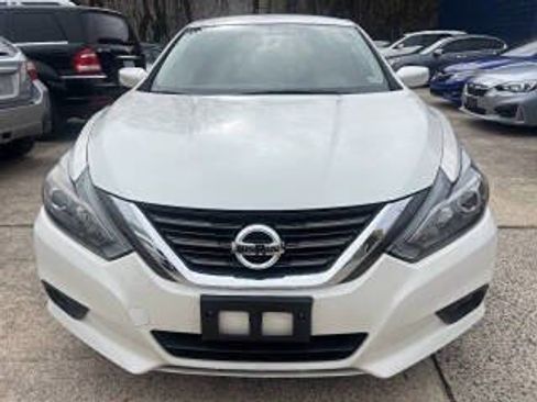 Used 2016 Nissan Altima 2.5 SR FWD image 4