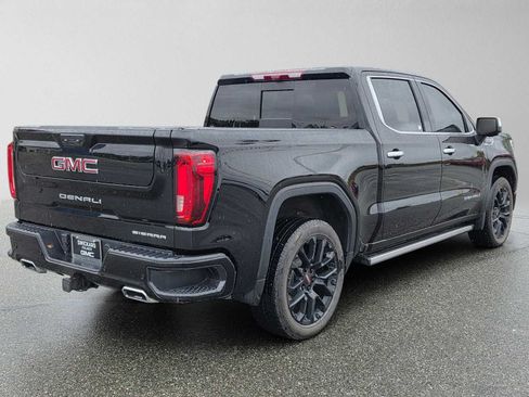 Used 2025 GMC Sierra 1500 Denali w/ Denali Reserve Package AWD/4WD image 3