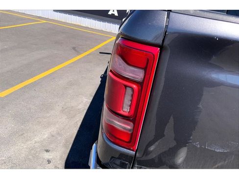 Used 2024 RAM 1500 Laramie AWD/4WD image 29